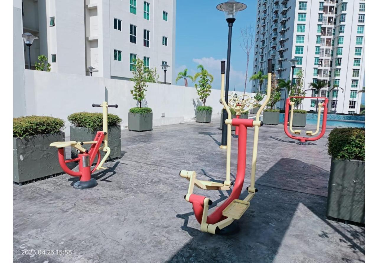 City Town 2-6 Pax Beautiful View Cozy Condo, Jelutong, Georgetown, Centre Heart Of Penang Island, Near Highway Komtar Gurney Екстер'єр фото