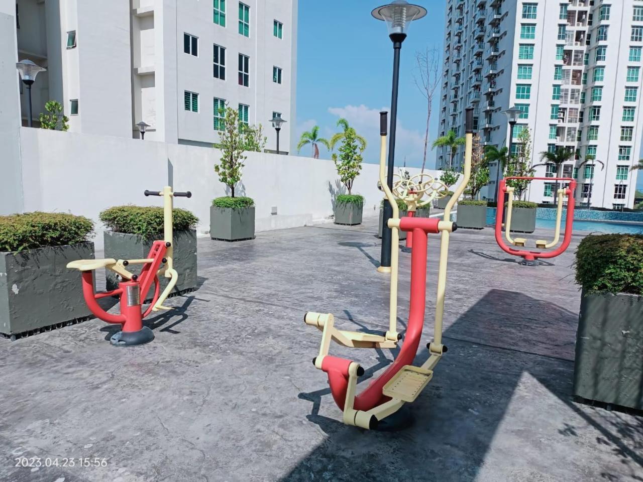 City Town 2-6 Pax Beautiful View Cozy Condo, Jelutong, Georgetown, Centre Heart Of Penang Island, Near Highway Komtar Gurney Екстер'єр фото